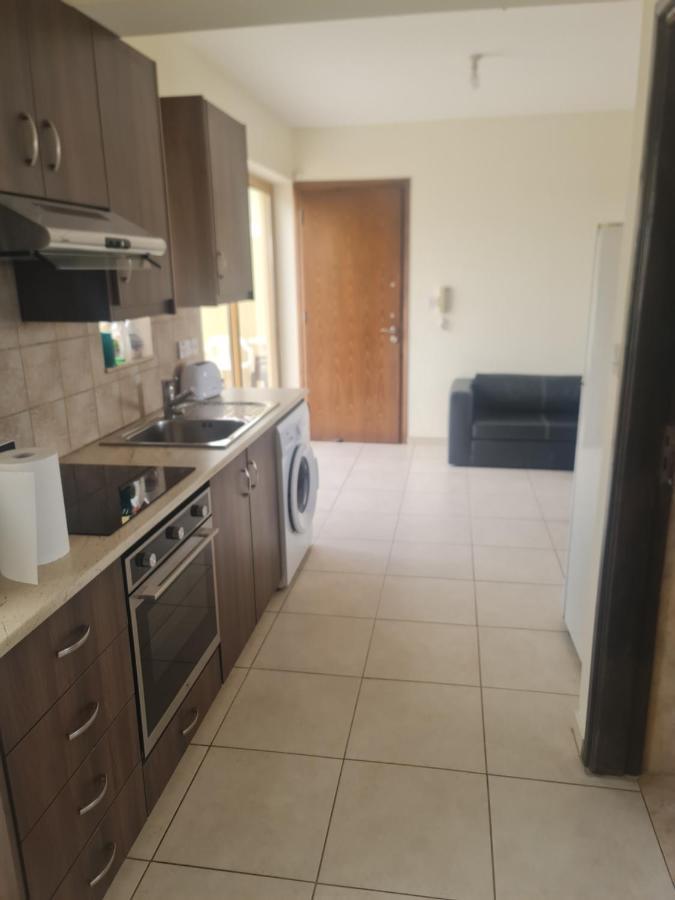 Top Floor 1 Bdrm Aprtrmnt Daire Dromolaxia Dış mekan fotoğraf